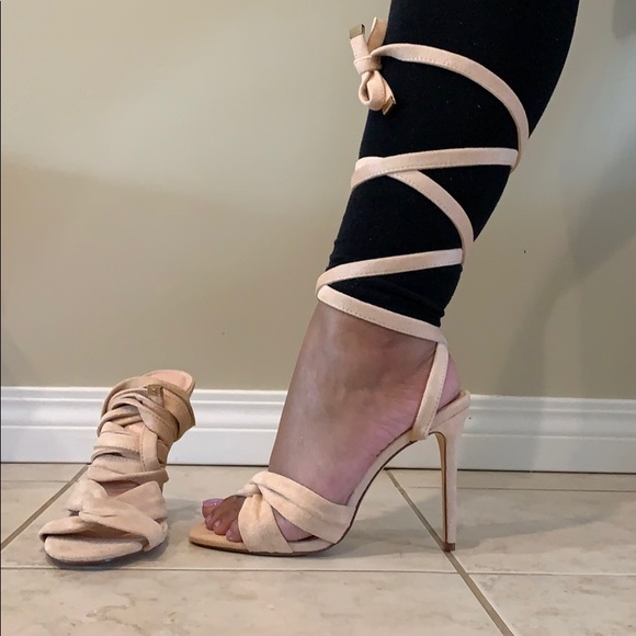 Velvet soft strappy heels! - Picture 1 of 3